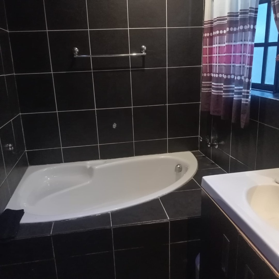 3 Bedroom Property for Sale in Heather Park Western Cape